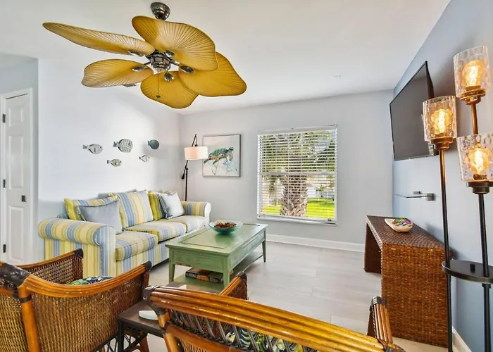3bedroom Beachfront Condo-gulf View-on The Holiday home