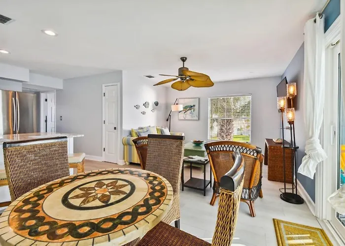 Holiday home 3bedroom Beachfront Condo-gulf View-on The