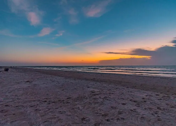 Сasa de vacaciones 3bedroom Beachfront Condo-gulf View-on The *